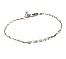 Load image into Gallery viewer, 7 Pearl Bracelet