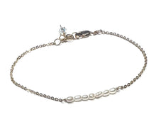 Load image into Gallery viewer, Set: 7 Pearl Necklace & Bracelet