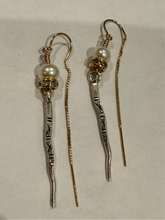 Load image into Gallery viewer, The Zahara Thread Earrings (mini pillar with freshwater pearls)