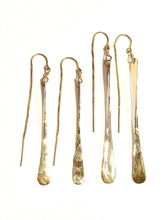 Load image into Gallery viewer, Pillar thread earrings