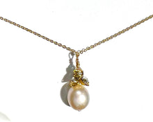 Load image into Gallery viewer, Melissa Baroque Pearl Drop necklace