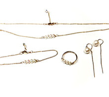 Load image into Gallery viewer, Four Pearl bracelet, silver or gold bracelet