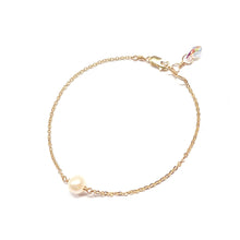 Load image into Gallery viewer, Single Round Pearl sparkle bracelet, Lindsay pearl and rhinestone crystal bracelet