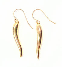 Load image into Gallery viewer, Italian Horn earrings