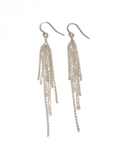 Load image into Gallery viewer, Chain dangle earrings