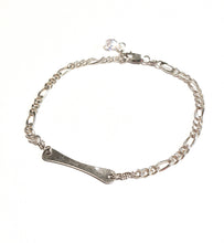 Load image into Gallery viewer, Hand hammered handlebar bracelet