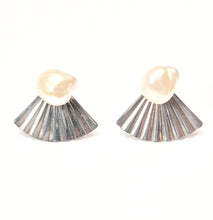 Load image into Gallery viewer, Keshi Pearl Secret Fan Ear Jacket stud earrings