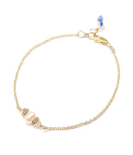 Load image into Gallery viewer, Single Round Pearl sparkle bracelet, Lindsay pearl and rhinestone crystal bracelet
