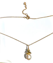Load image into Gallery viewer, Melissa Baroque Pearl Drop necklace