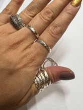 Load image into Gallery viewer, Wire Twist Stacking Ring