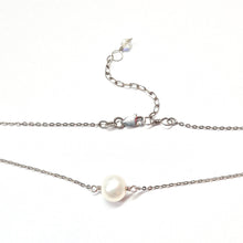 Load image into Gallery viewer, Sterling silver single pearl choker