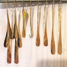 Load image into Gallery viewer, Long Flower earrings Pearl and crystal rhinestone