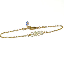Load image into Gallery viewer, Four Pearl bracelet, silver or gold bracelet