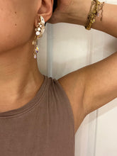 Load image into Gallery viewer, Long Flower earrings Pearl and crystal rhinestone