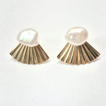 Load image into Gallery viewer, Keshi Pearl Secret Fan Ear Jacket stud earrings
