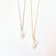 Load image into Gallery viewer, Single Pearl Drop necklace