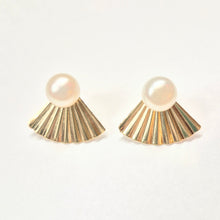 Load image into Gallery viewer, Keshi Pearl Secret Fan Ear Jacket stud earrings