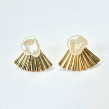 Load image into Gallery viewer, Keshi Pearl Secret Fan Ear Jacket stud earrings
