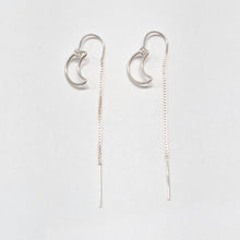 Load image into Gallery viewer, Crescent Moon thread earrings