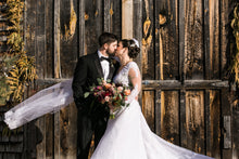 Load image into Gallery viewer, The Kelley Bridal Comb and earring Duo (Crystal Pearl and Rhinestone)