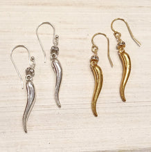 Load image into Gallery viewer, Italian Horn earrings