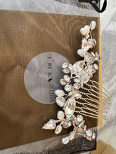 Load image into Gallery viewer, The Aida Vine hair comb