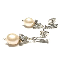 Load image into Gallery viewer, Simplicity Pearl Drop earrings