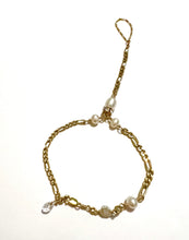 Load image into Gallery viewer, Pearl Figaro Handchain 3.2mm
