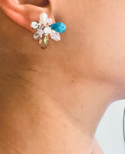 Load image into Gallery viewer, Turquoise Swarovski Flower earrings