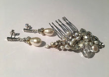 Load image into Gallery viewer, Simplicity Pearl Drop earrings