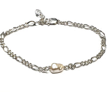 Load image into Gallery viewer, Keshi Pearl Figaro Chain bracelet