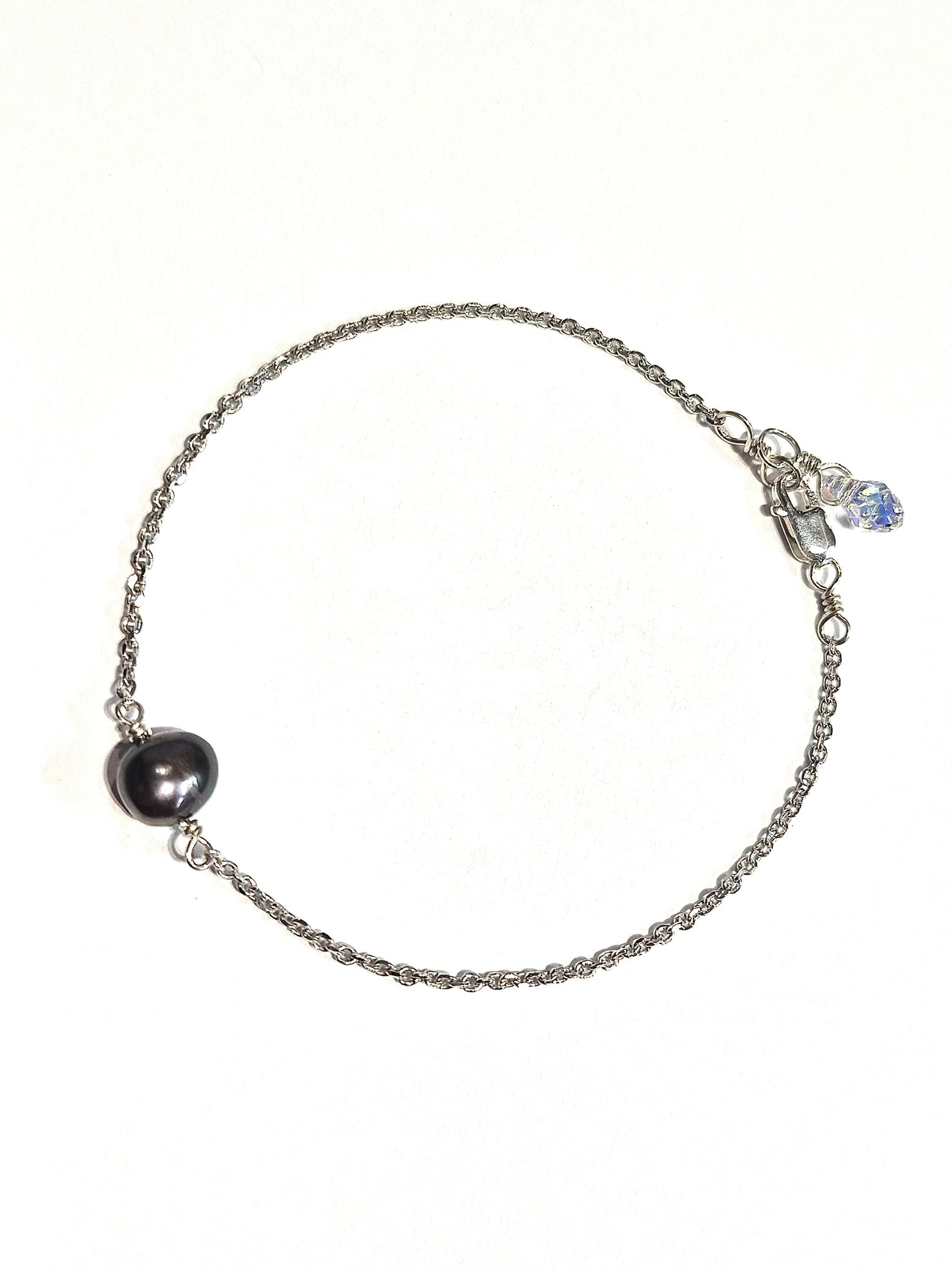 Single Round Pearl Bracelet