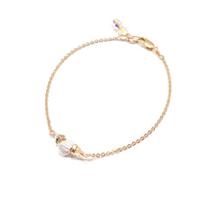 Load image into Gallery viewer, Single Round Pearl sparkle bracelet, Lindsay pearl and rhinestone crystal bracelet
