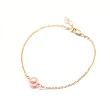 Load image into Gallery viewer, Single Round Pearl sparkle bracelet, Lindsay pearl and rhinestone crystal bracelet

