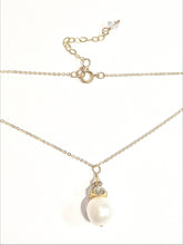 Load image into Gallery viewer, Melissa Baroque Pearl Drop necklace
