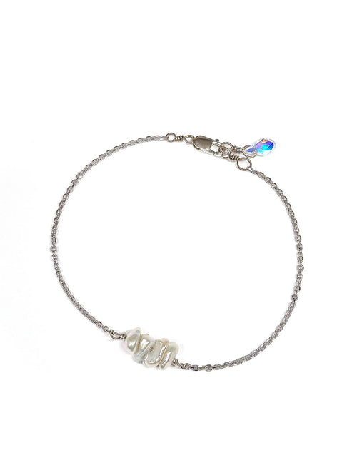 4 Keshi Pearls Bracelet with Swarovski Clasp