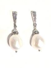 Load image into Gallery viewer, Avery Pearl Drop earrings
