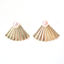 Load image into Gallery viewer, Keshi Pearl Secret Fan Ear Jacket stud earrings
