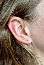 Load image into Gallery viewer, Hand hammered climber earrings
