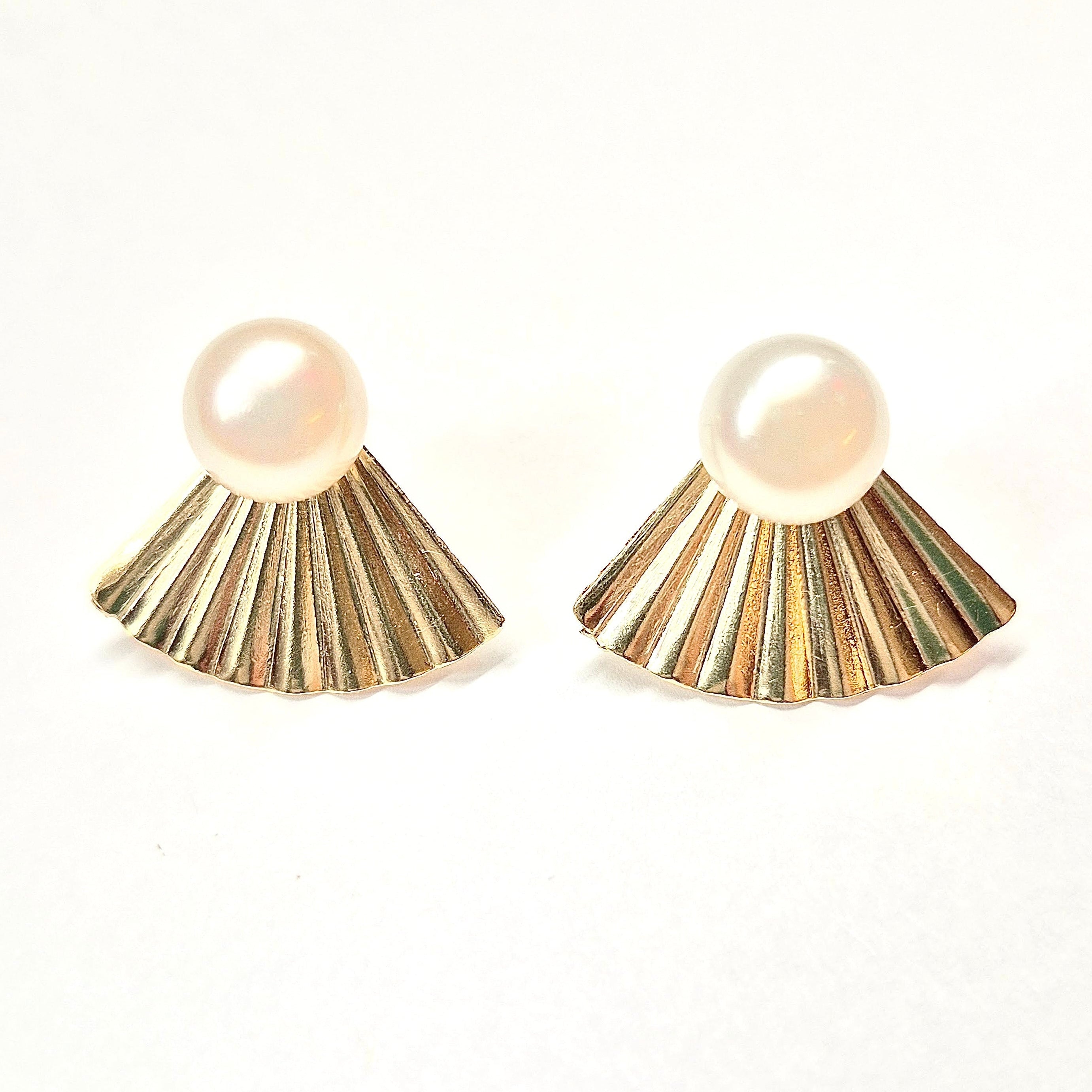 Ear_jacket_with_keshi_pearl_stud..