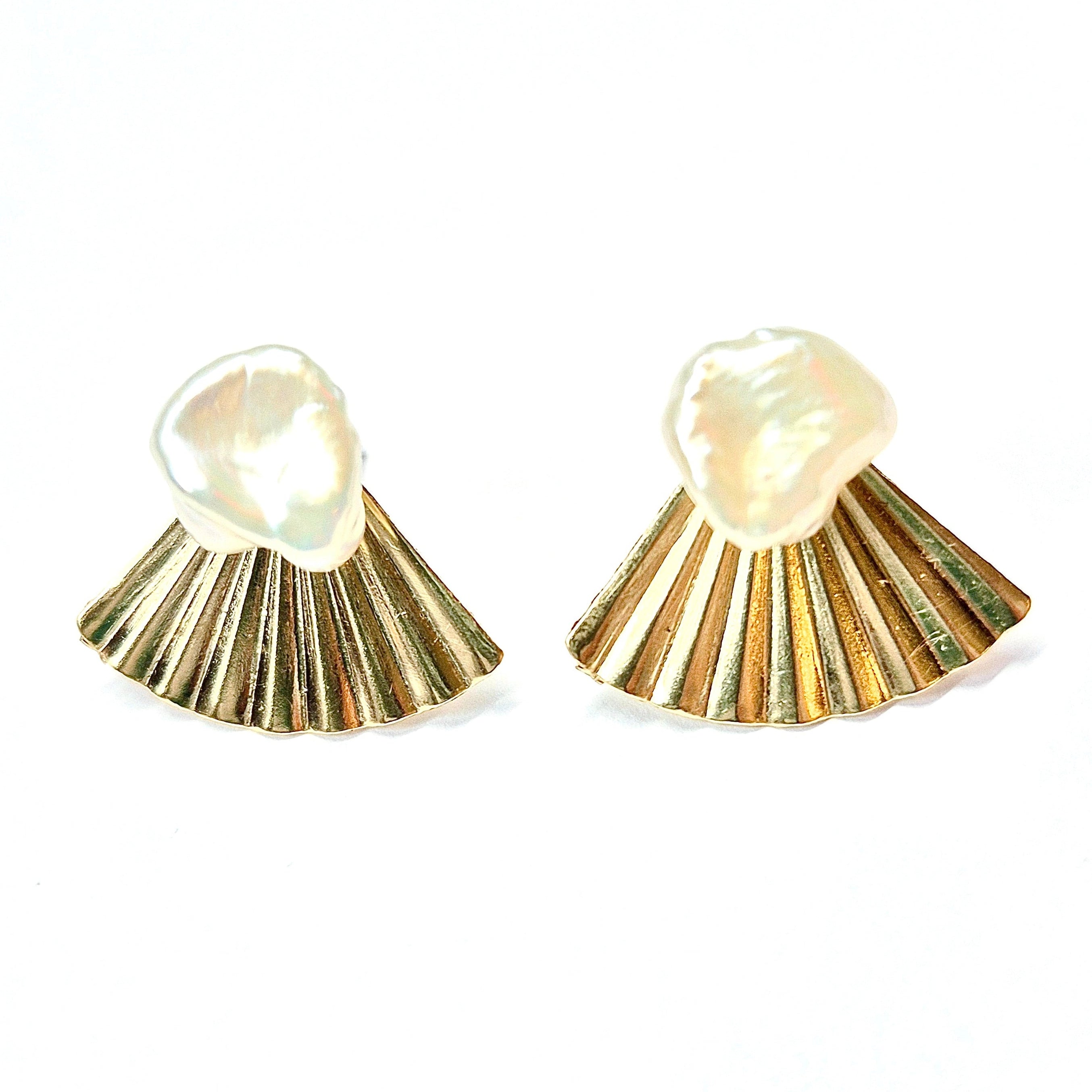 Ear_jacket_with_keshi_pearl_stud.
