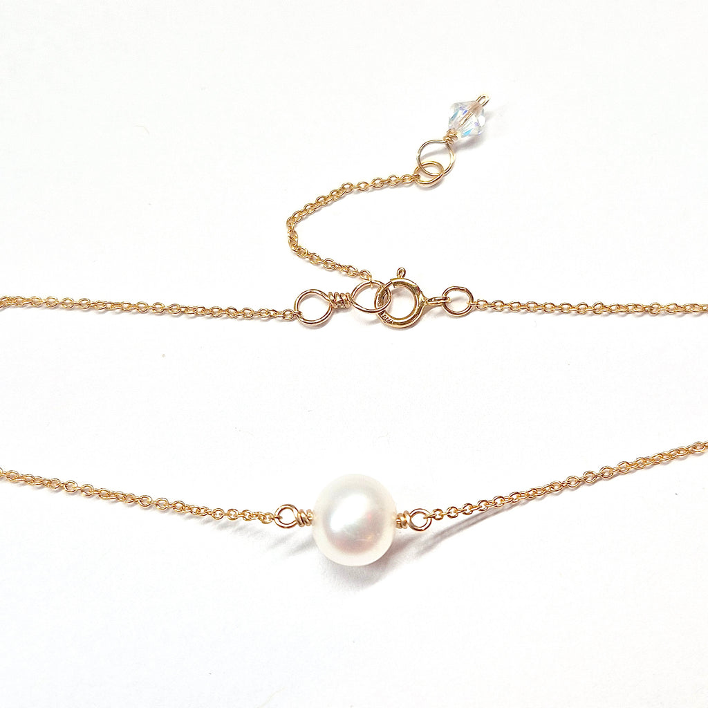 Pearl_choker_gold_filled with back stone