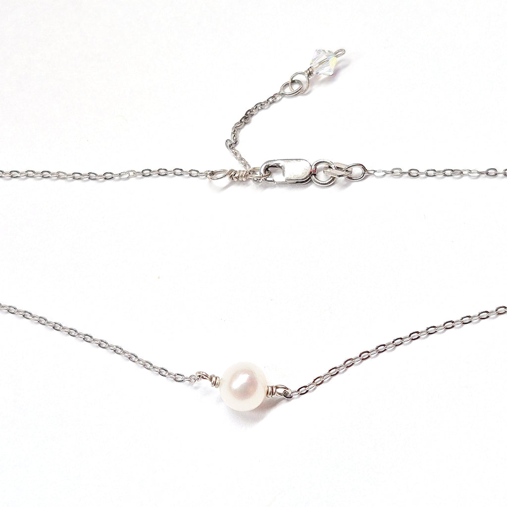 Sterling silver single pearl choker