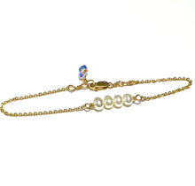 Load image into Gallery viewer, Four Pearl bracelet, silver or gold bracelet
