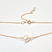 Load image into Gallery viewer, Single Pearl choker necklace
