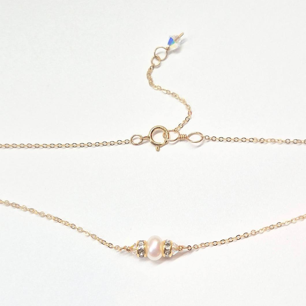 Lindsay Pearl choker necklace