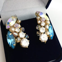 Load image into Gallery viewer, Cluster Stud Earrings - Firefly
