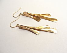 Load image into Gallery viewer, Three Queens Earrings

