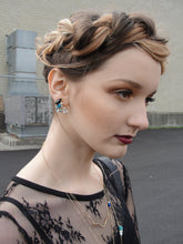 Load image into Gallery viewer, Cluster Stud Earrings - Frozen
