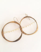 Load image into Gallery viewer, Parisian Hoop with Pearl earrings
